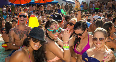 Coachella Valley’s Giving Away 2 VIP Tickets To This Weekends HOTTEST DayClub by Destination Luxury!
