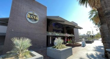 Four Twenty Bank Thriving in Palm Springs 